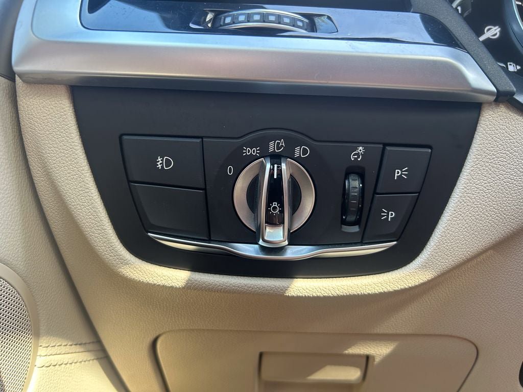 Used 2019 BMW X3 xDrive30i w/ Driving Assistance Package AWD/4WD image 28