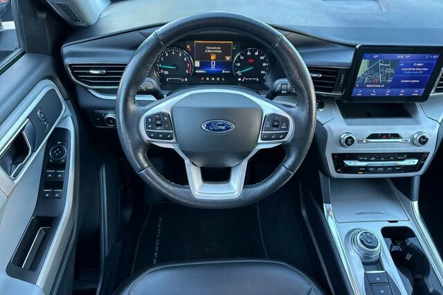 Certified 2022 Ford Explorer XLT w/ Equipment Group 202A image 11