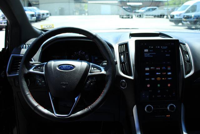 Certified 2023 Ford Edge ST-Line AWD/4WD image 12