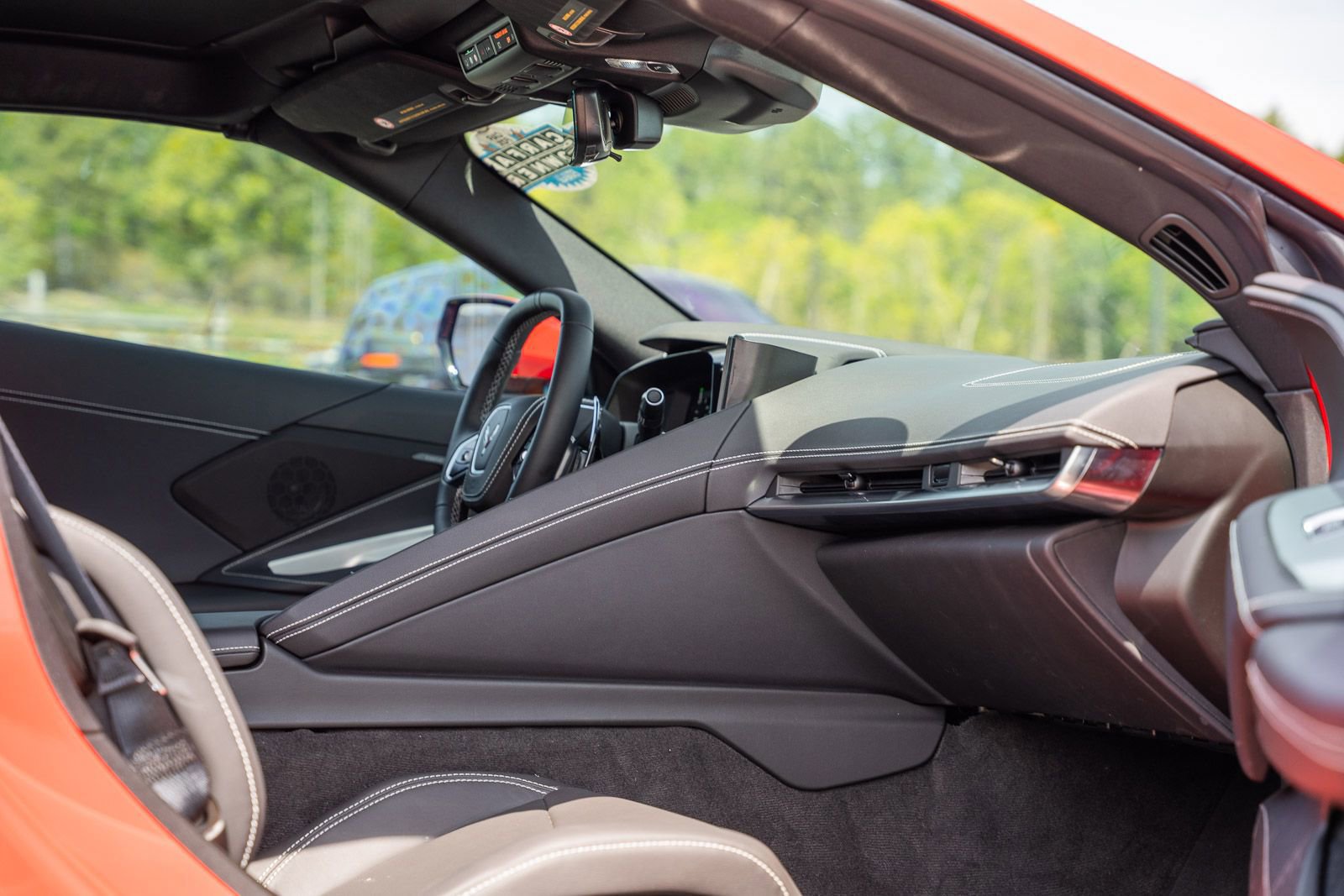 Used 2025 Chevrolet Corvette Stingray Coupe w/ 1LT image 23