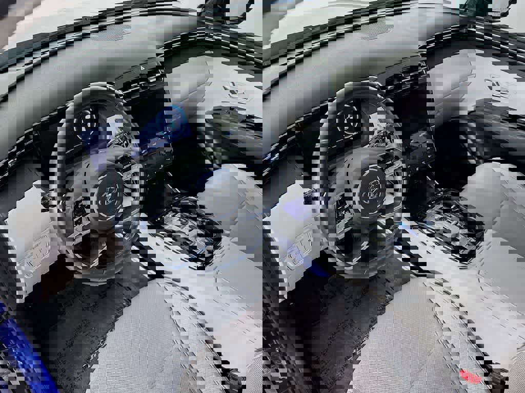 Used 2022 Hyundai Tucson Limited image 2