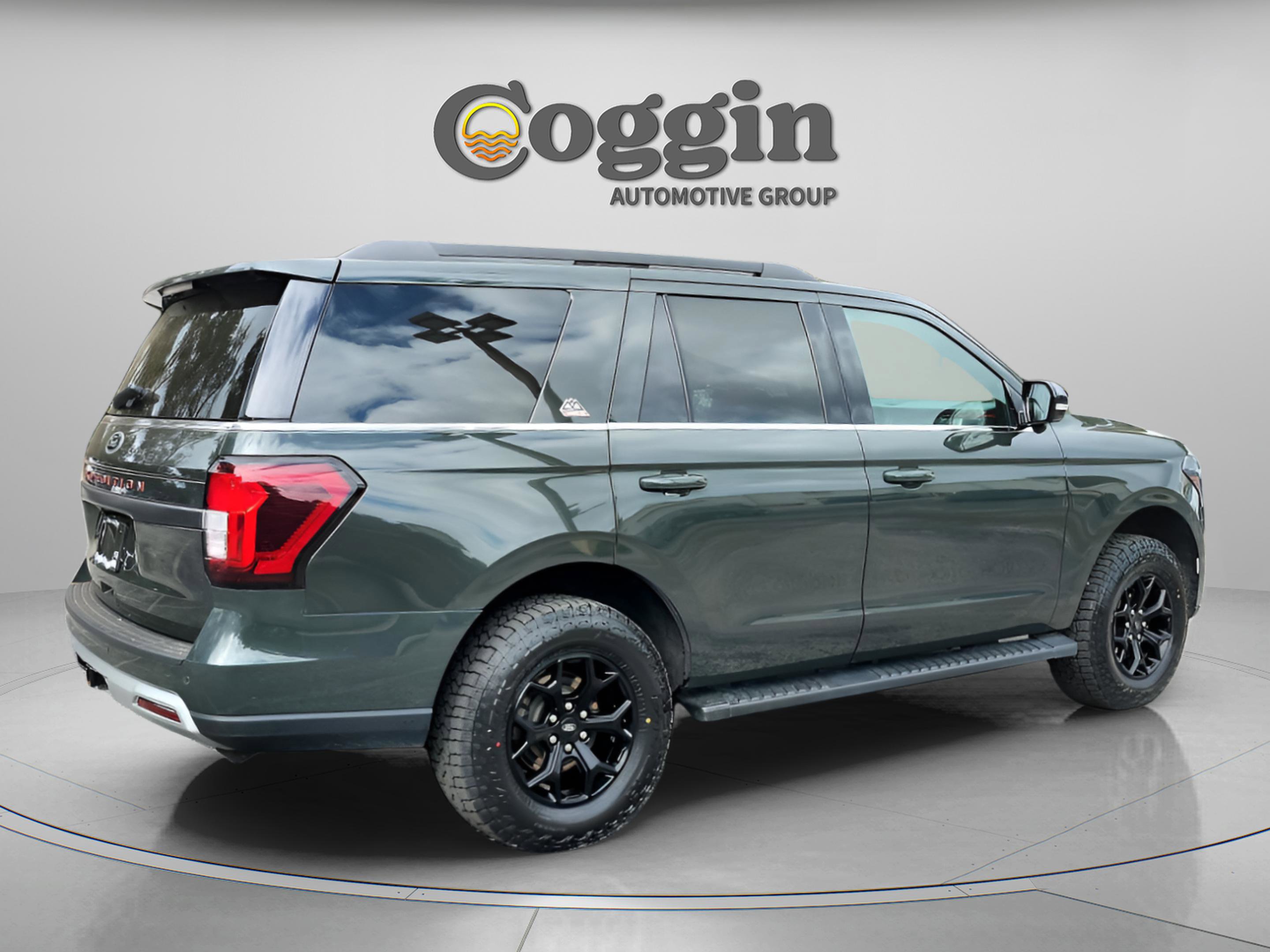 Certified 2023 Ford Expedition Timberline image 4