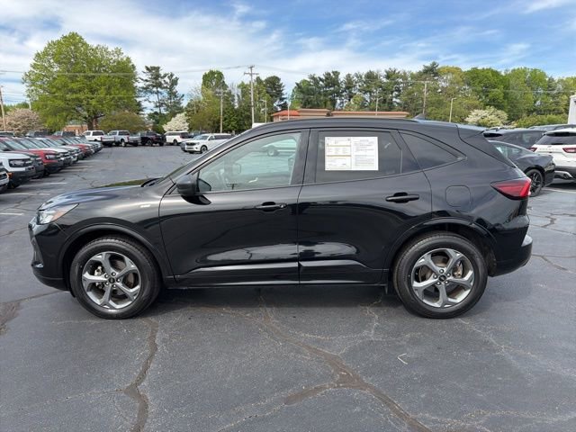 Certified 2024 Ford Escape ST-Line AWD/4WD image 4