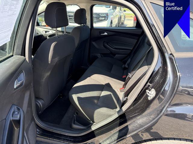 Certified 2018 Ford Focus SE FWD image 11
