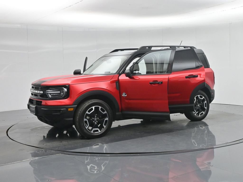 Certified 2023 Ford Bronco Sport Outer Banks w/ Tech Package image 36