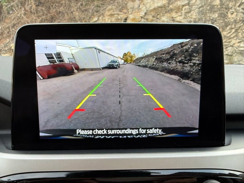 Certified 2022 Ford Escape SE w/ SE Sport Appearance Package image 22