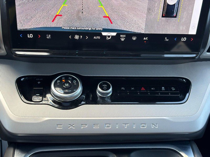 Certified 2025 Ford Expedition Active AWD/4WD image 26