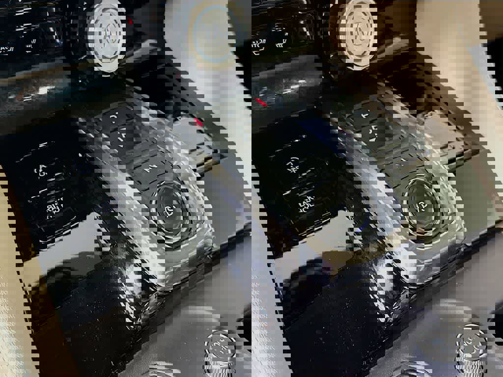 Used 2022 Acura MDX SH-AWD w/ Advance Package image 18