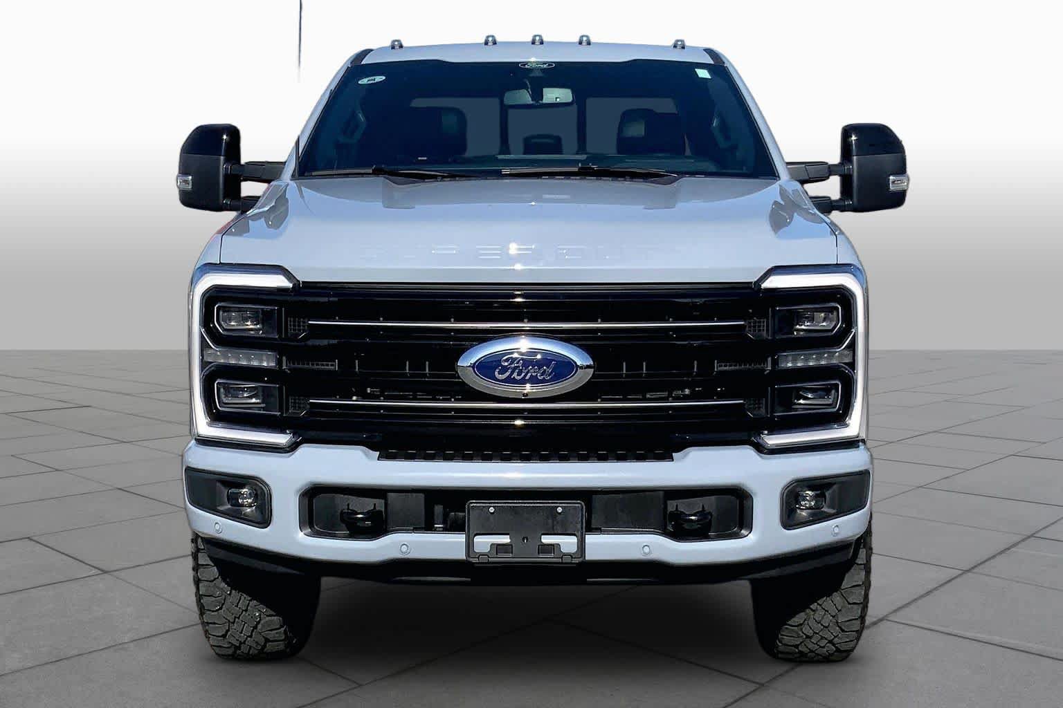 Certified 2025 Ford F250 Platinum w/ Tremor Off-Road Package AWD/4WD image 4