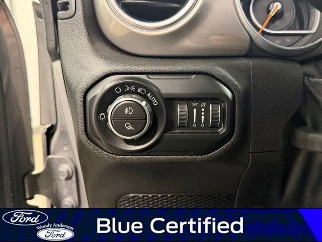 Used 2020 Jeep Gladiator Overland w/ Safety Group image 20