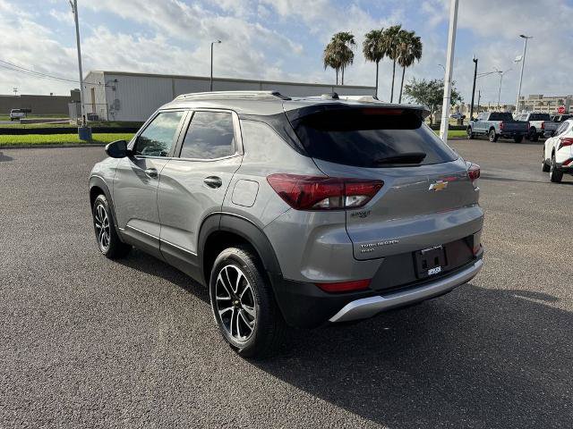 Used 2025 Chevrolet TrailBlazer LT AWD/4WD image 6