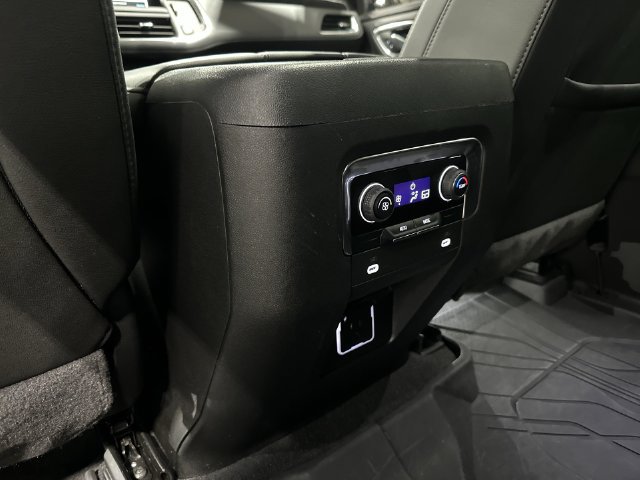 Used 2024 Chevrolet Tahoe LT AWD/4WD image 31