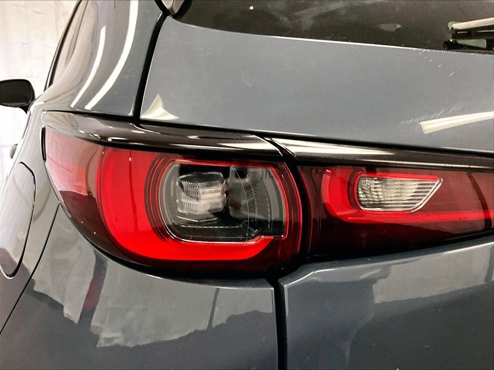 Used 2023 MAZDA CX-5 Carbon Edition image 28