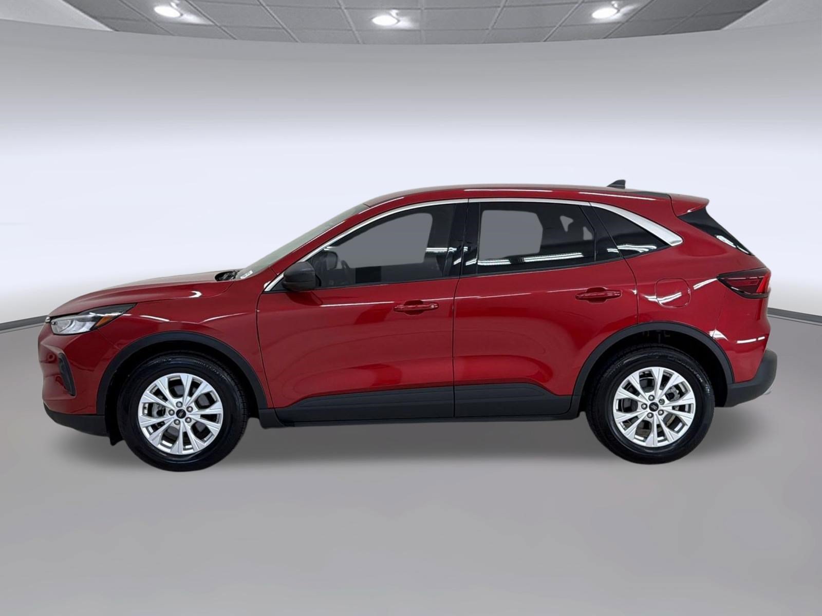 Certified 2023 Ford Escape Active w/ Tech Pack #1 FWD image 2