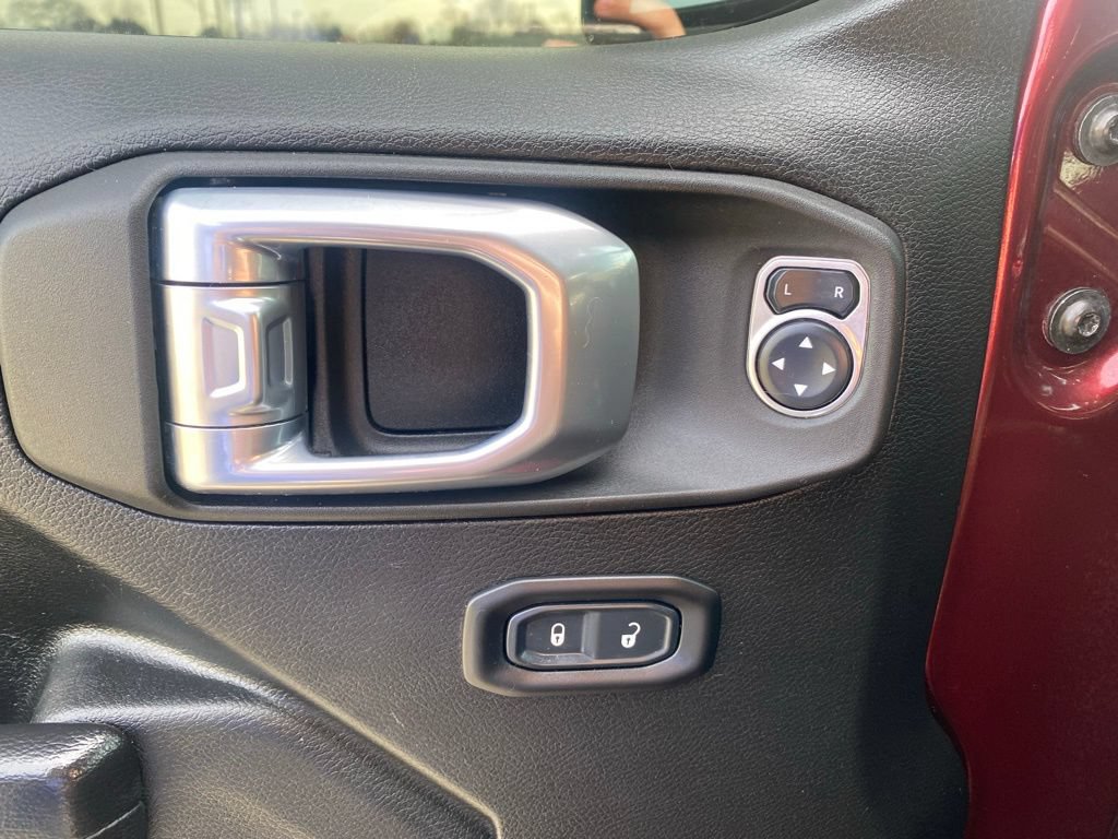 Used 2021 Jeep Gladiator Sport AWD/4WD image 13