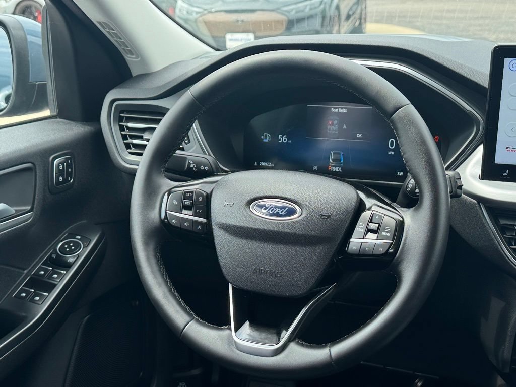 Certified 2023 Ford Escape Platinum w/ Premium Technology Package AWD/4WD image 17