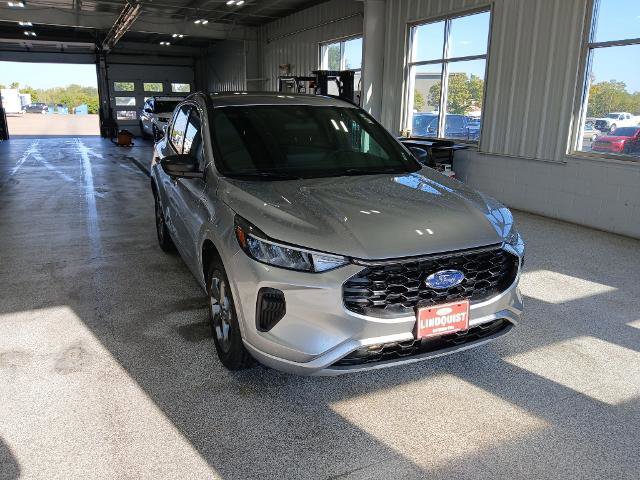 Certified 2023 Ford Escape ST-Line w/ Tech Pack #1 image 7