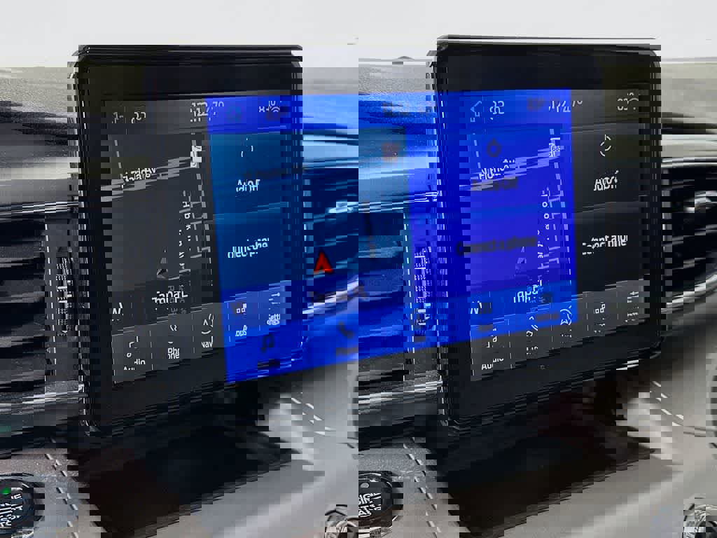 Certified 2020 Ford Explorer XLT w/ Equipment Group 202A image 20