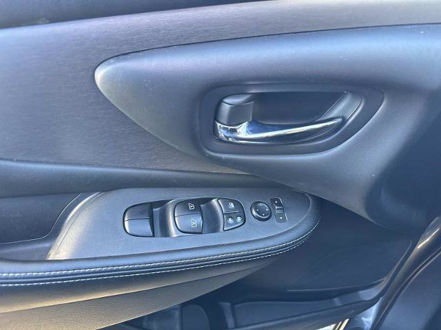 Used 2020 Nissan Murano SV image 17