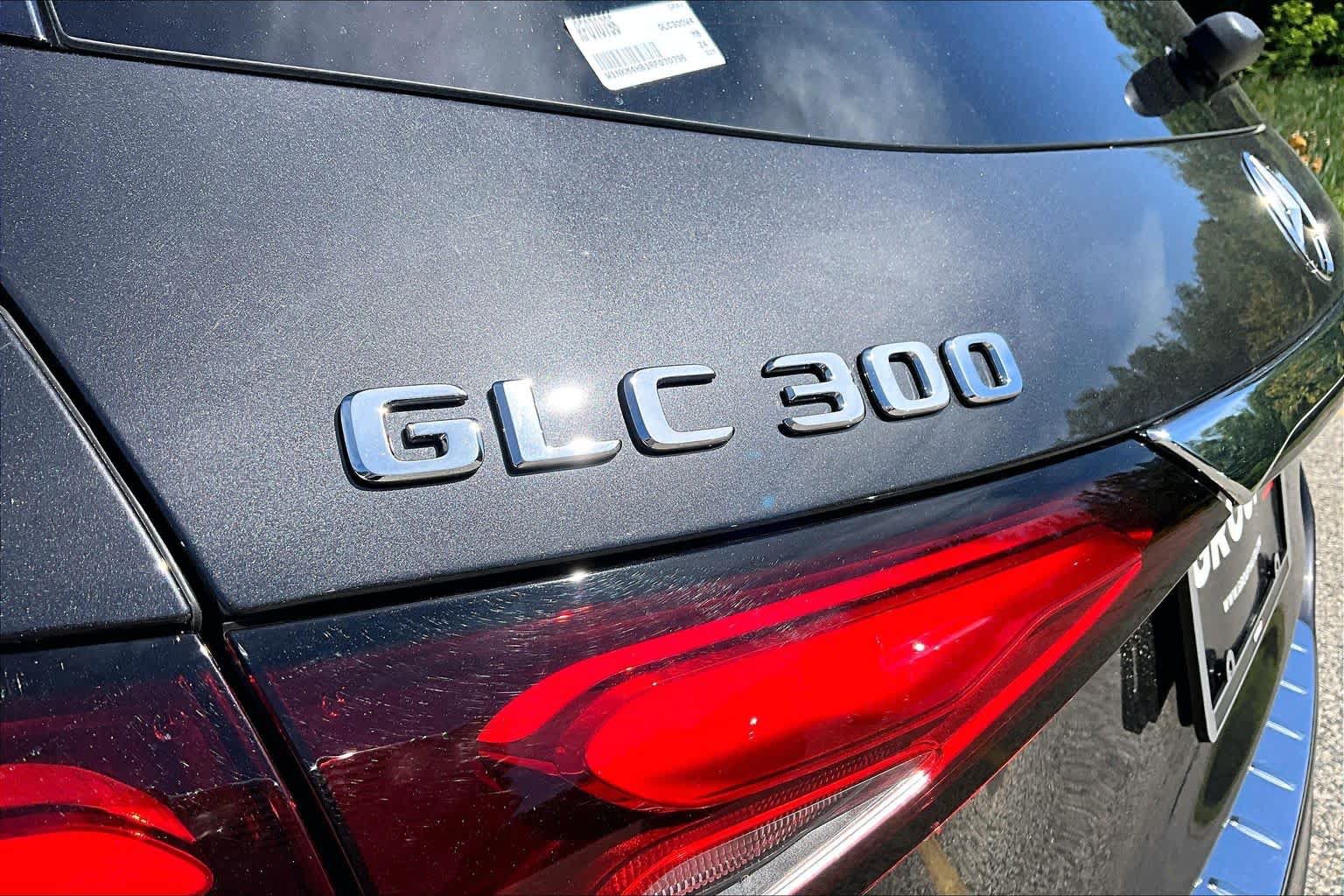 Used 2024 Mercedes-Benz GLC 300 4MATIC image 10