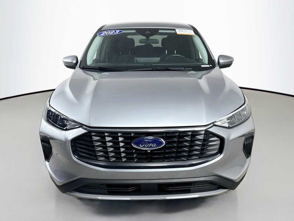 Certified 2023 Ford Escape Active w/ Tech Pack #2 FWD image 2