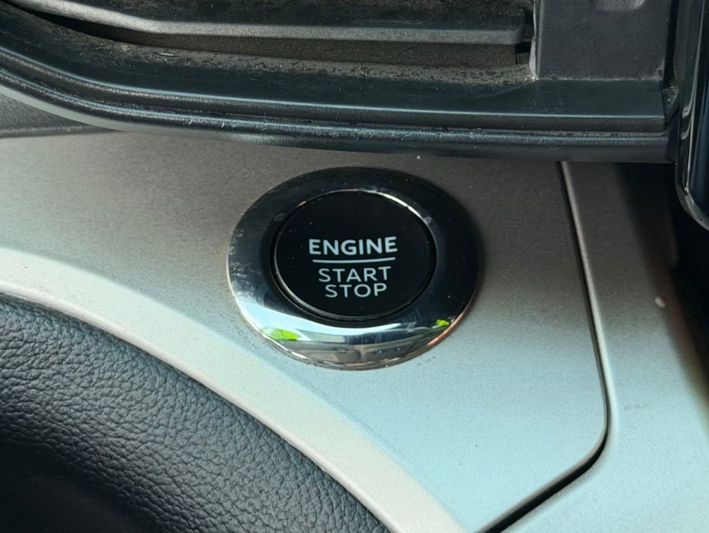 Certified 2022 Ford Explorer XLT RWD image 23