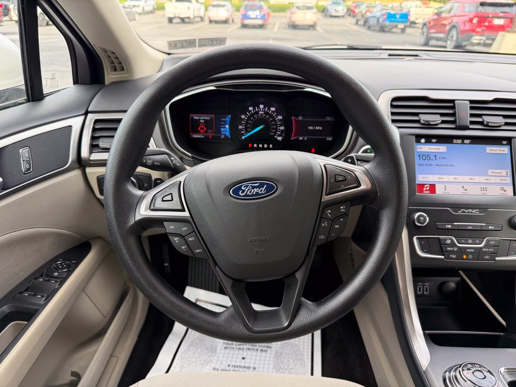 Certified 2019 Ford Fusion SE FWD image 16