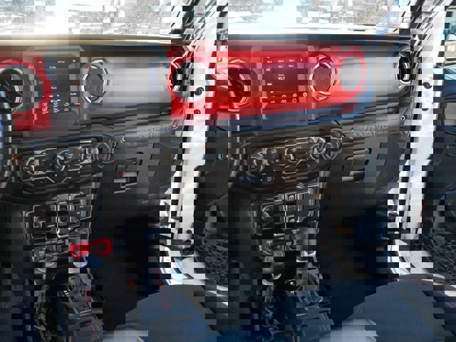 Used 2021 Jeep Wrangler Unlimited Rubicon w/ Cold Weather Group image 21