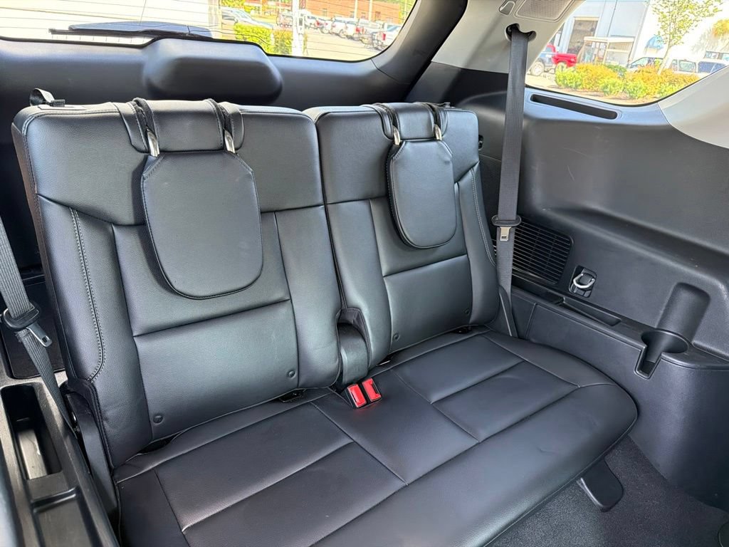 Certified 2023 Ford Explorer Limited w/ Limited Technology Package RWD image 31