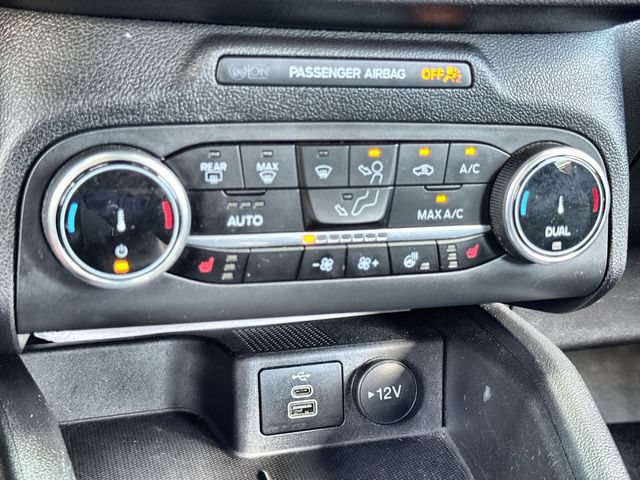 Certified 2025 Ford Escape ST-Line Select AWD/4WD image 18