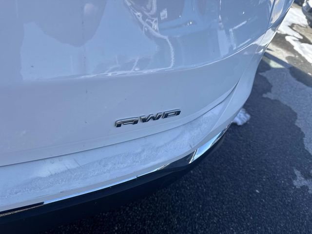 Used 2024 GMC Terrain SLT image 6