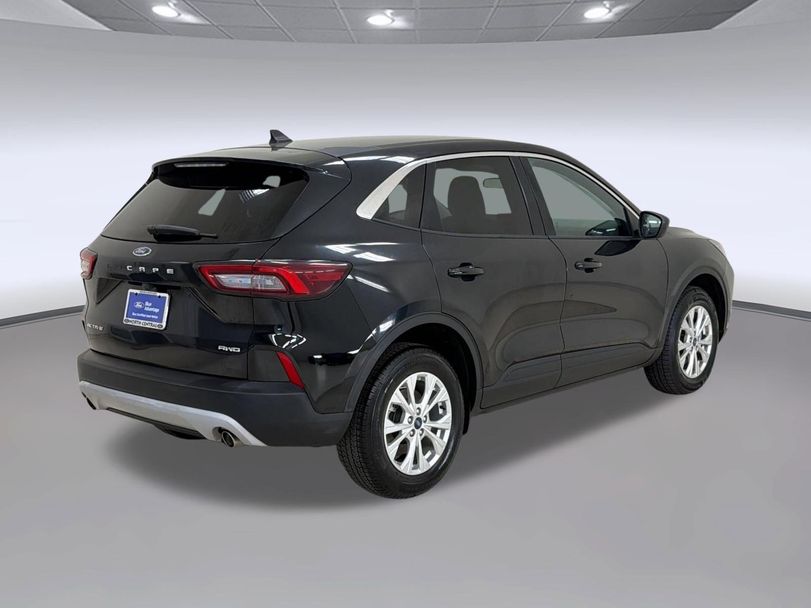 Certified 2023 Ford Escape Active AWD/4WD image 9