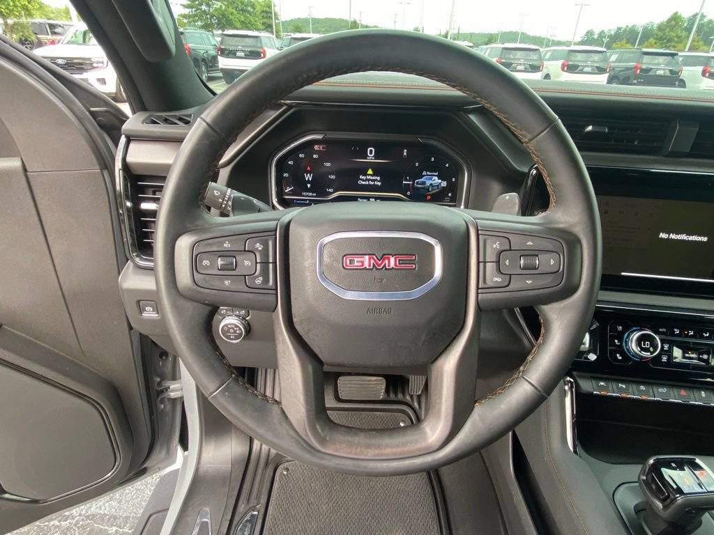 Used 2025 GMC Sierra 1500 AT4 w/ AT4 Premium Package AWD/4WD image 13