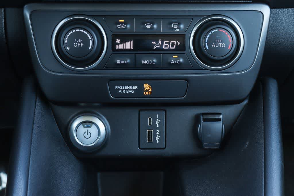Used 2025 Nissan Leaf S FWD image 13