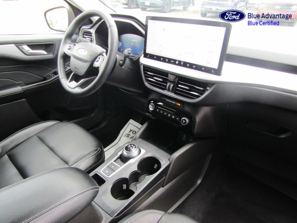 Certified 2023 Ford Escape Platinum AWD/4WD image 35