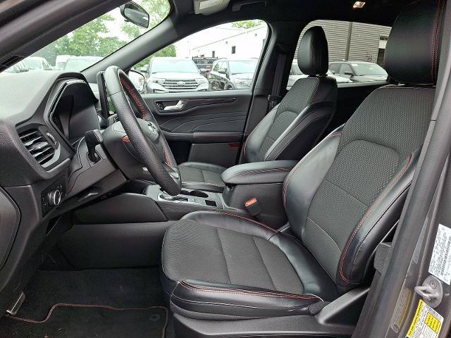 Certified 2023 Ford Escape ST-Line w/ Tech Pack #1 AWD/4WD image 13