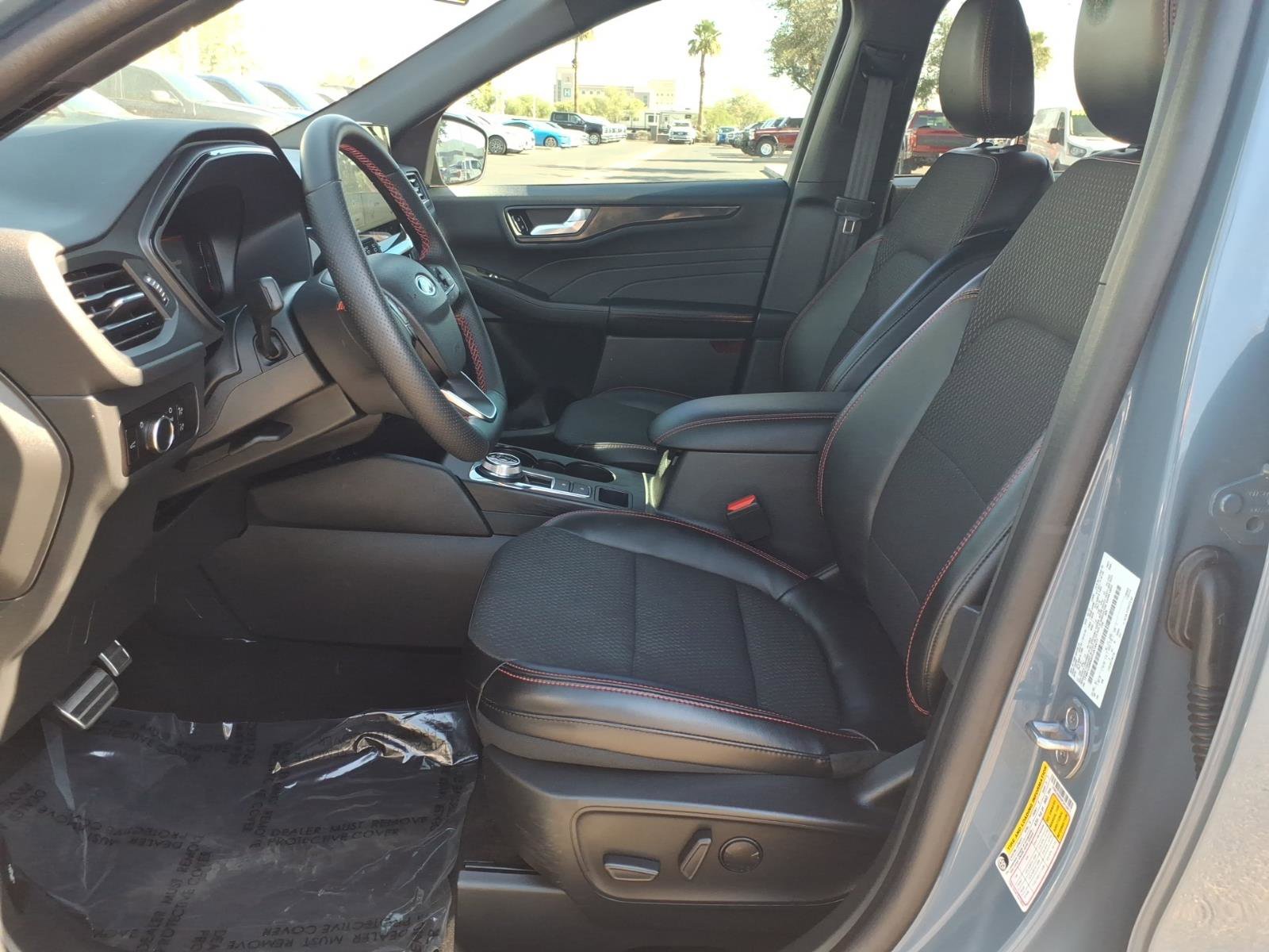 Certified 2023 Ford Escape ST-Line w/ Tech Pack #1 FWD image 12