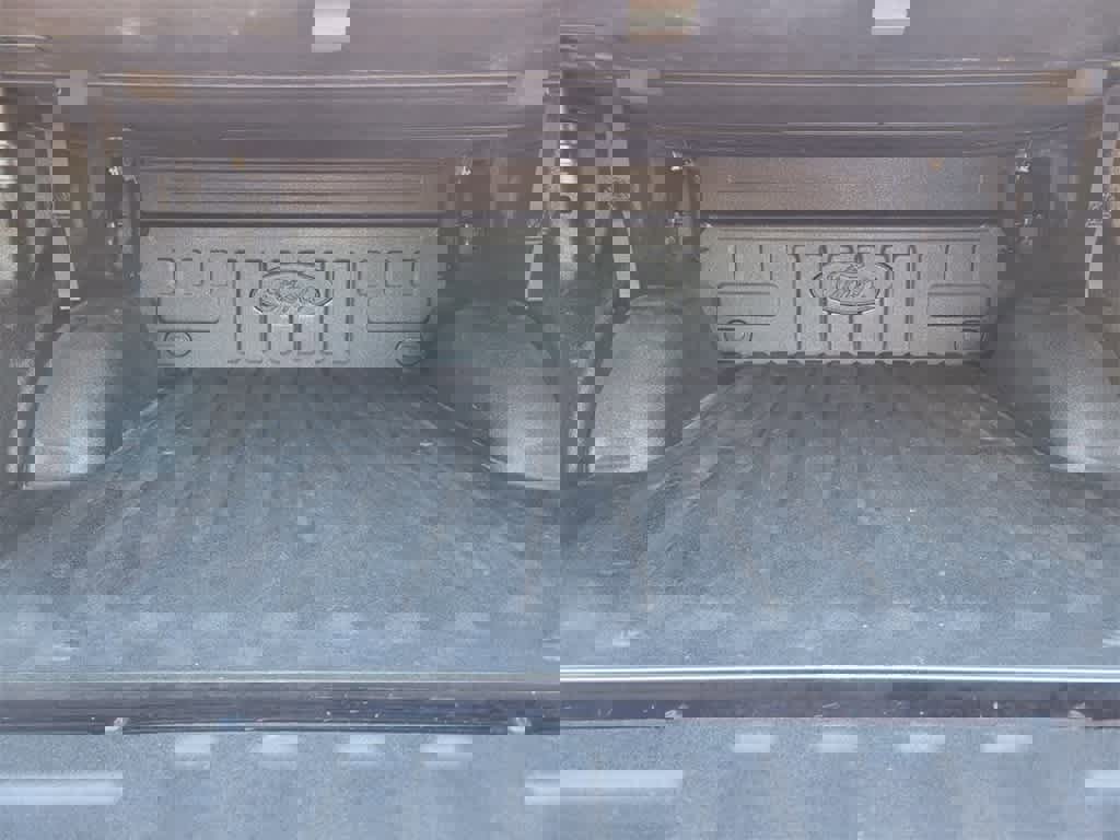 Certified 2018 Ford F150 Raptor w/ Equipment Group 802A Luxury image 12