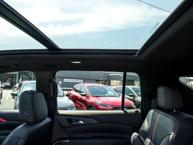 Used 2026 Chevrolet Traverse RS AWD/4WD image 16