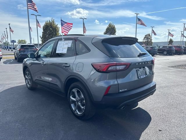 Certified 2026 Ford Escape ST-Line AWD/4WD image 9