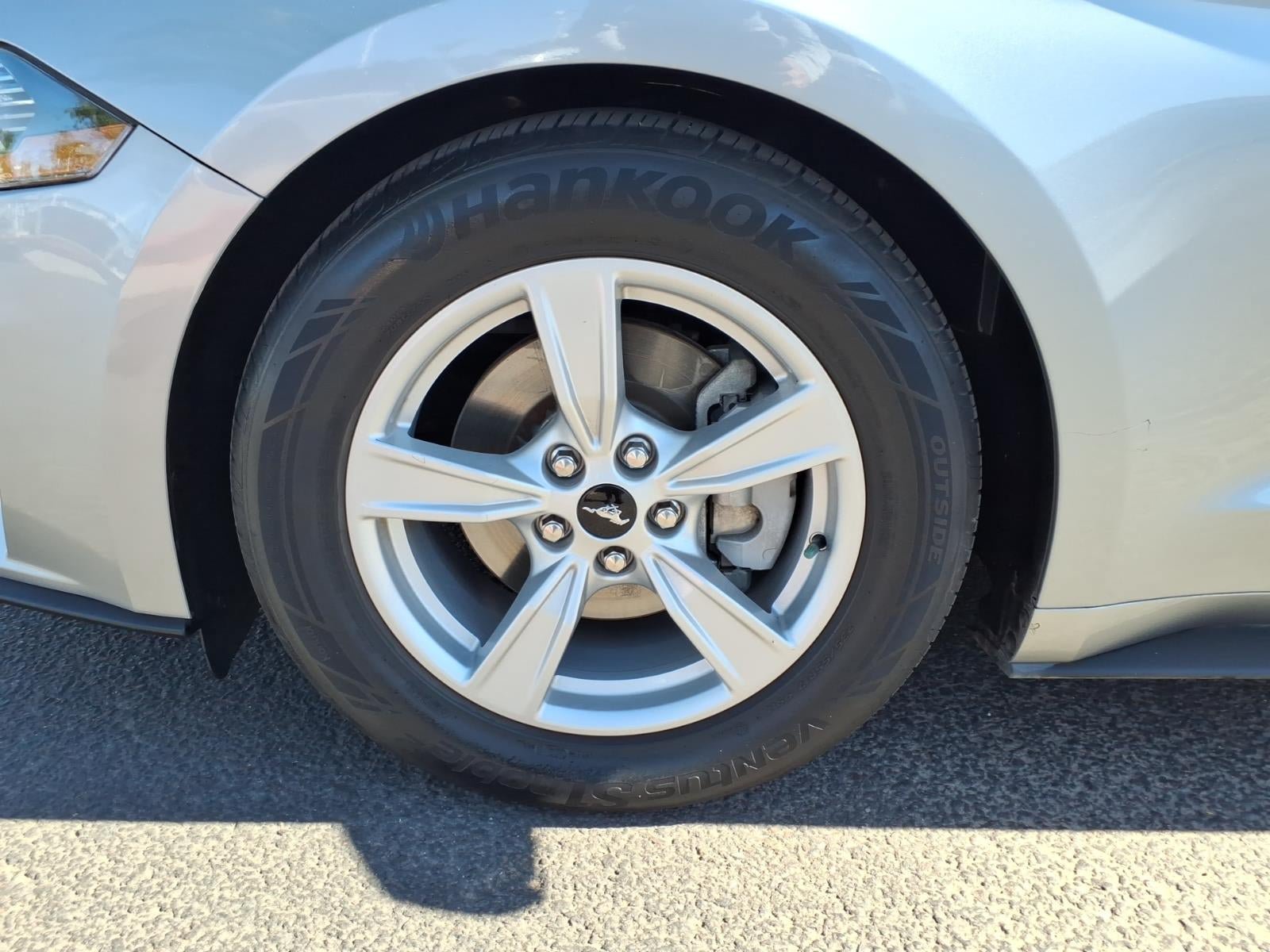 Certified 2023 Ford Mustang Coupe RWD image 9