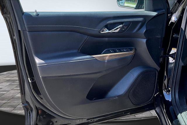 Used 2023 GMC Acadia SLE w/ LPO, Floor Liner Package FWD image 22