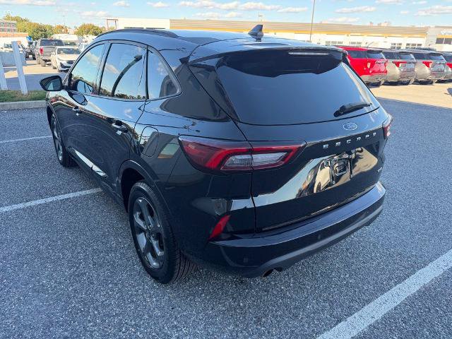 Certified 2024 Ford Escape ST-Line w/ Tech Pack #1 AWD/4WD image 6