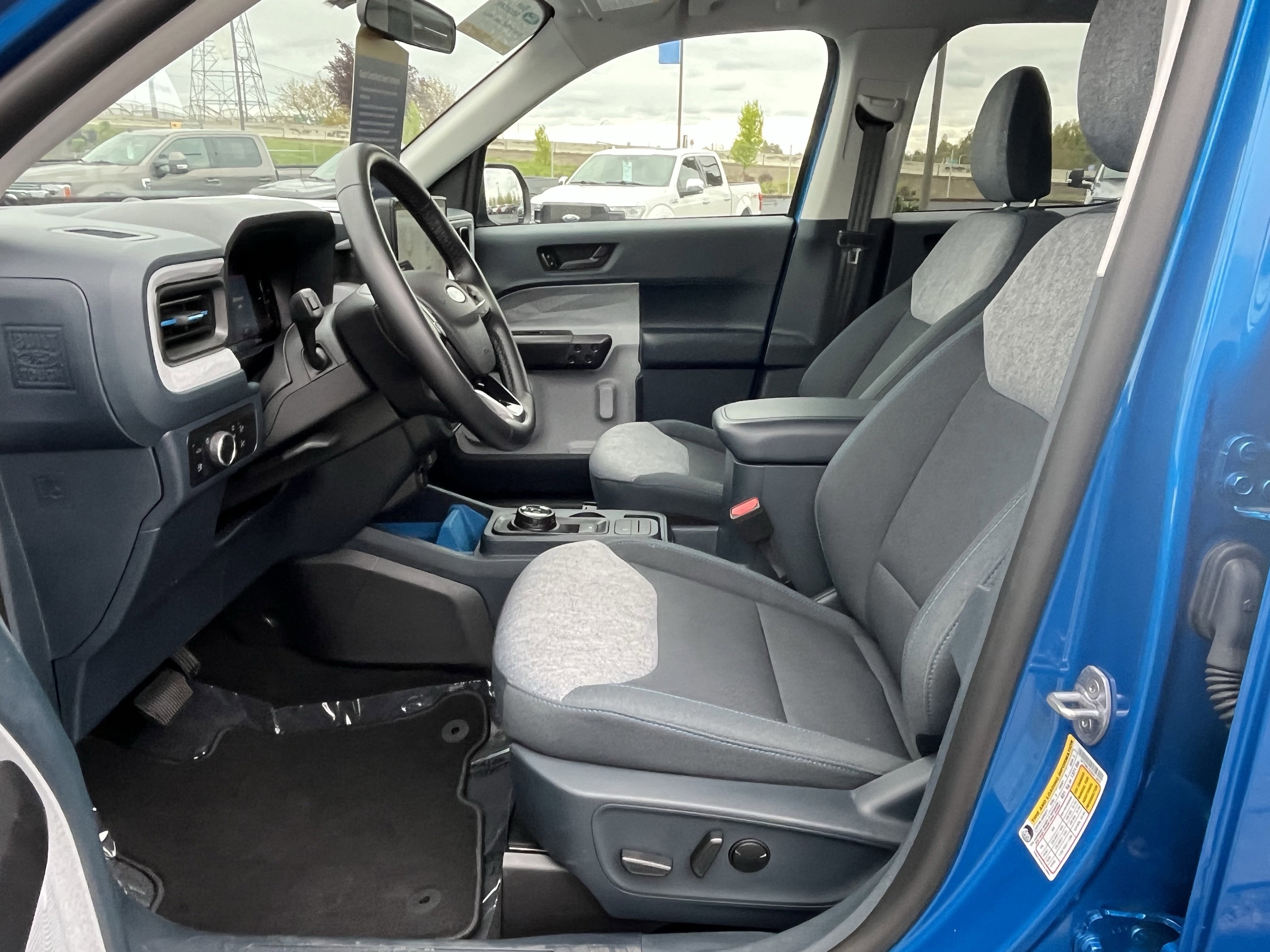 Certified 2025 Ford Maverick XLT w/ Equipment Group 301A AWD/4WD image 9