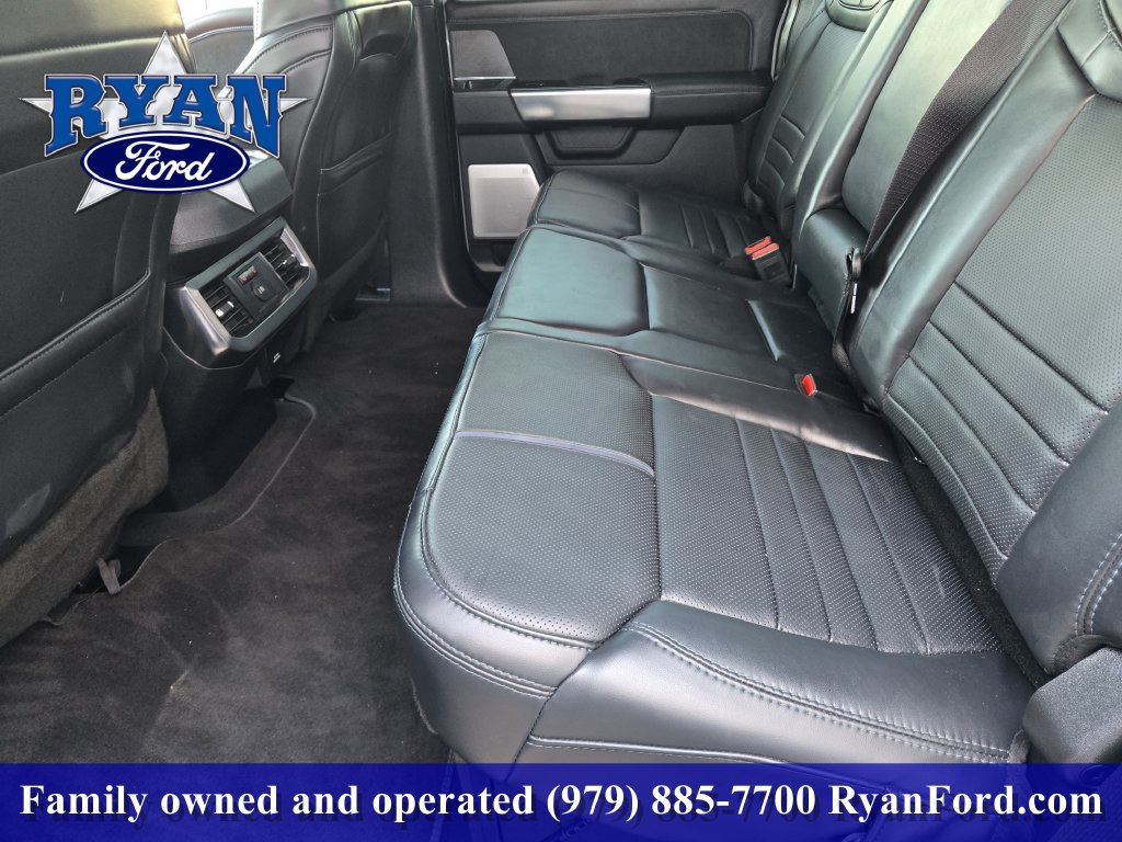 Certified 2025 Ford F250 Platinum w/ FX4 Off-Road Package AWD/4WD image 24