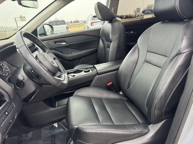 Used 2022 Nissan Rogue SL w/ SL Premium Package image 13