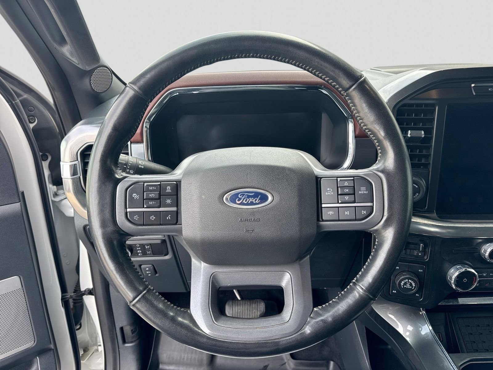 Certified 2023 Ford F150 Lariat w/ Equipment Group 502A High AWD/4WD image 27