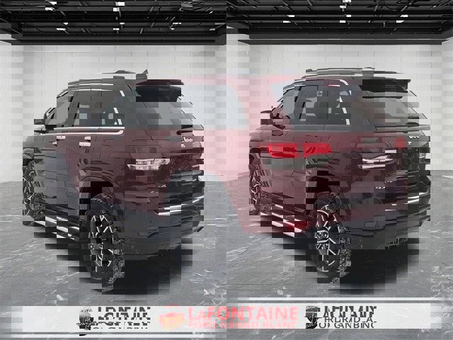 Used 2020 Jeep Grand Cherokee Limited w/ Premium Lighting Group image 3