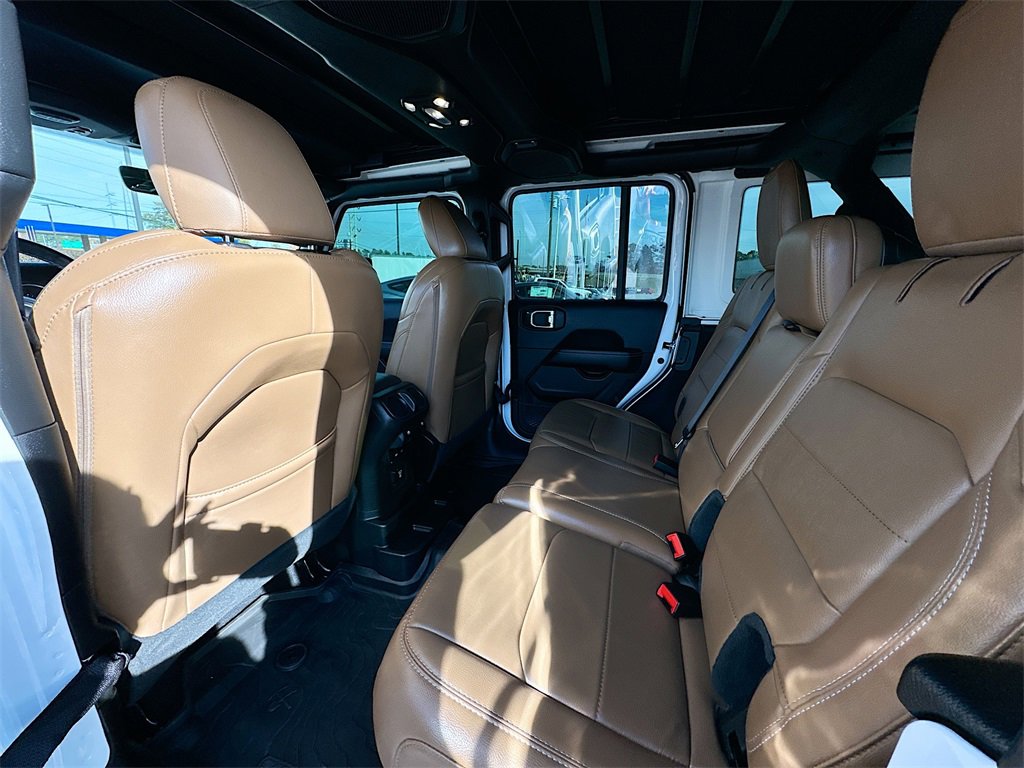 Used 2022 Jeep Wrangler Unlimited Sahara w/ LED Lighting Group image 4