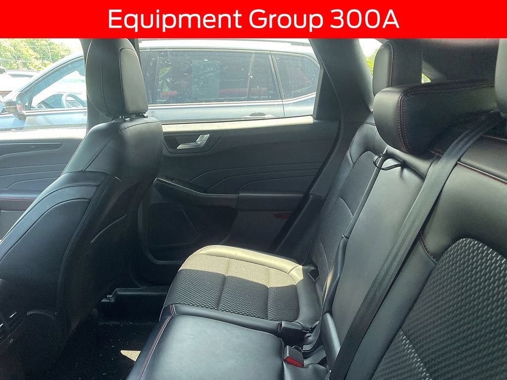 Certified 2024 Ford Escape ST-Line w/ Tech Pack #1 AWD/4WD image 9
